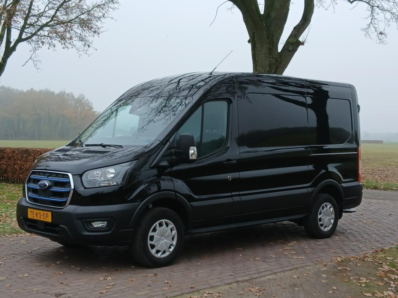 Ford E-Transit L2H2 Trend 75kWh 184pk opties 2022 NIEUWSTAAT!