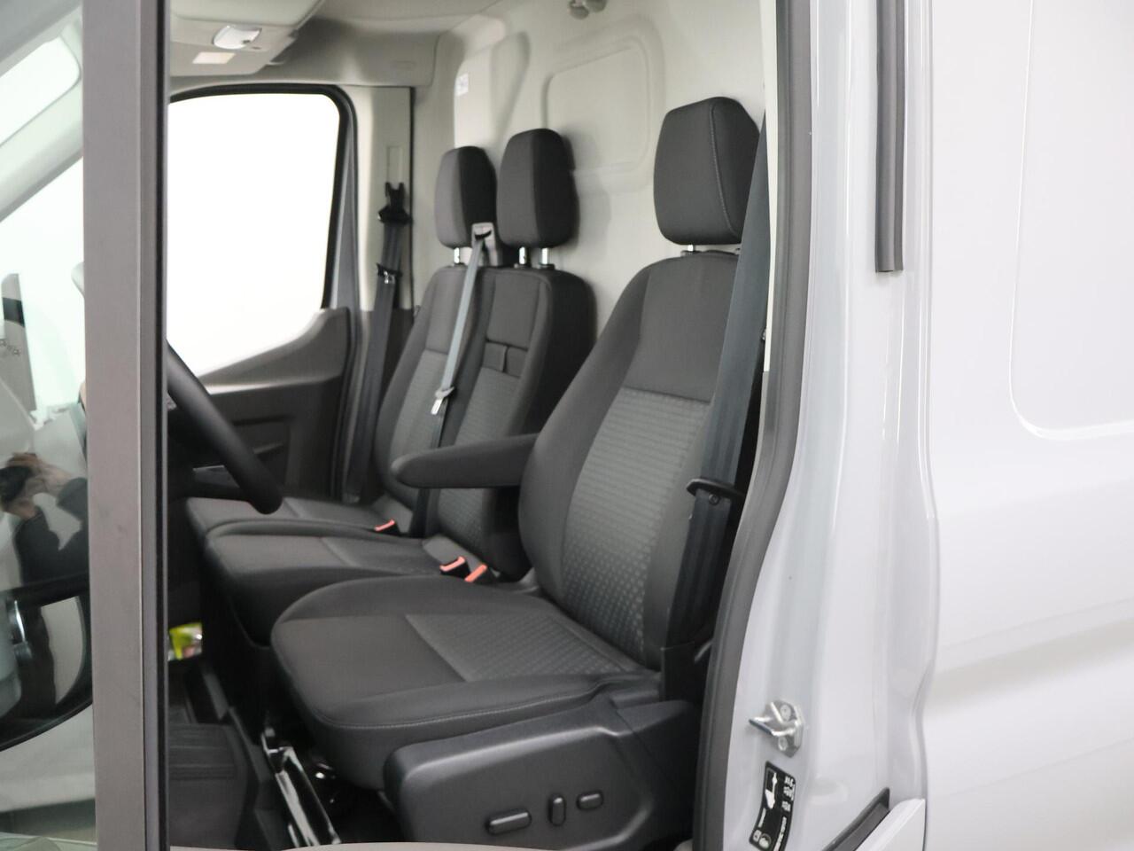 Ford E-Transit 350 | L3 H2 | TREND | 68 kWh | 317 KM WLTP | NAVIGATIE | CLIMATE CONTROL | ADAPTIEVE CRUISE | 360 GRADEN CAMERA | STOELVERWARMING | APPLE CARPLAY / ANDROID AUTO | DODEHOEKDETECTIE