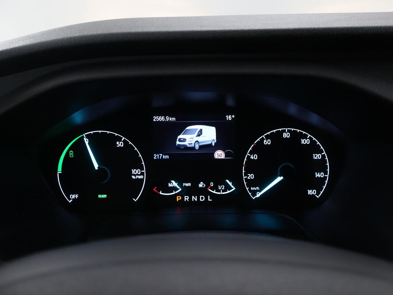 Ford E-Transit 350 | L3 H2 | TREND | 68 kWh | 317 KM WLTP | NAVIGATIE | CLIMATE CONTROL | ADAPTIEVE CRUISE | 360 GRADEN CAMERA | STOELVERWARMING | APPLE CARPLAY / ANDROID AUTO | DODEHOEKDETECTIE
