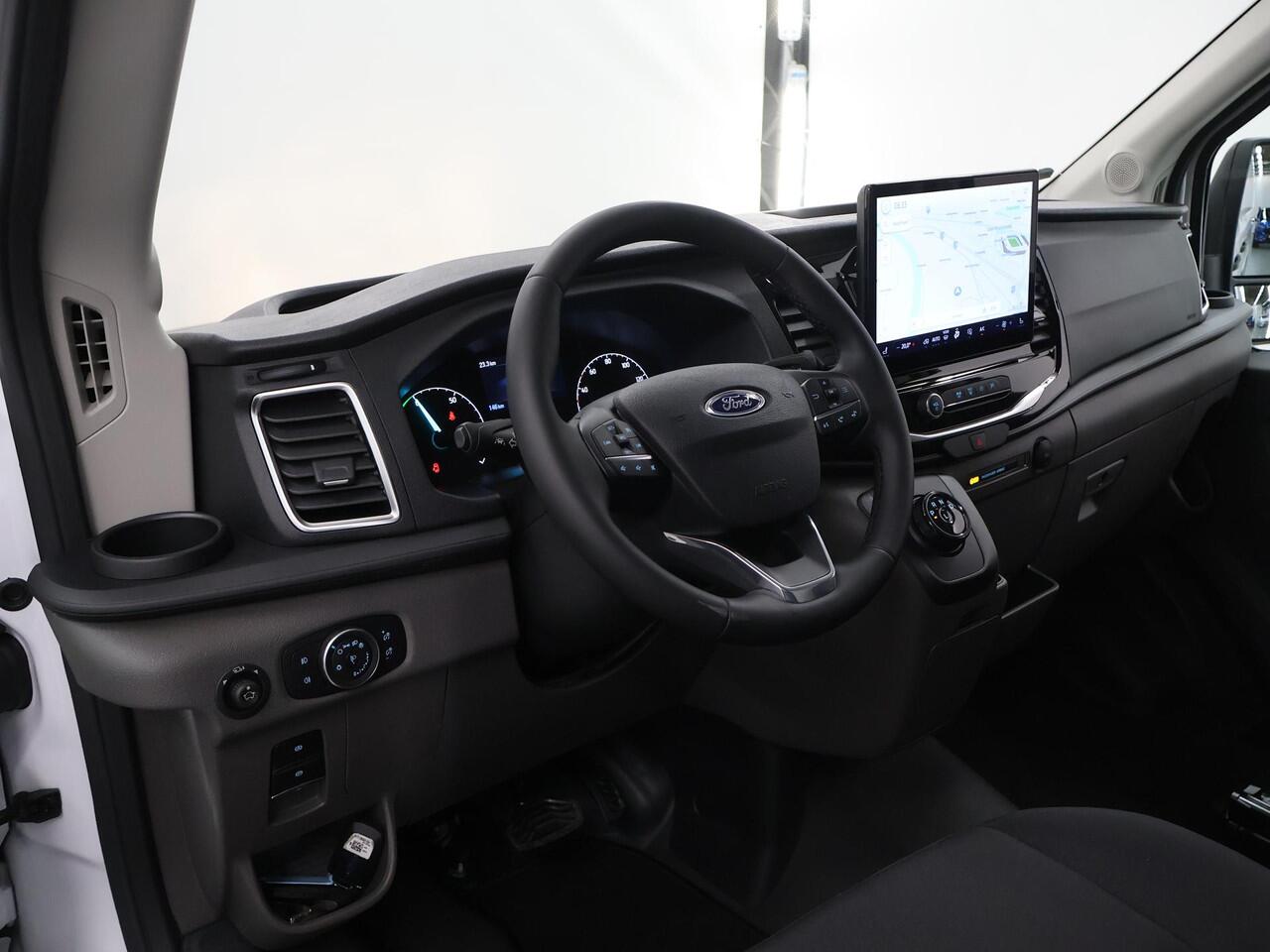 Ford E-Transit 350 | L2 H2 | Trend | 68 kWh | Navigatie | Parkeercamera | 2-zits | Climate Control | Stoelverwarming | DAB+ | Apple Carplay