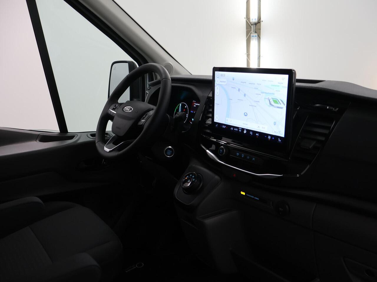 Ford E-Transit 350 | L2 H2 | Trend | 68 kWh | Navigatie | Parkeercamera | 2-zits | Climate Control | Stoelverwarming | DAB+ | Apple Carplay