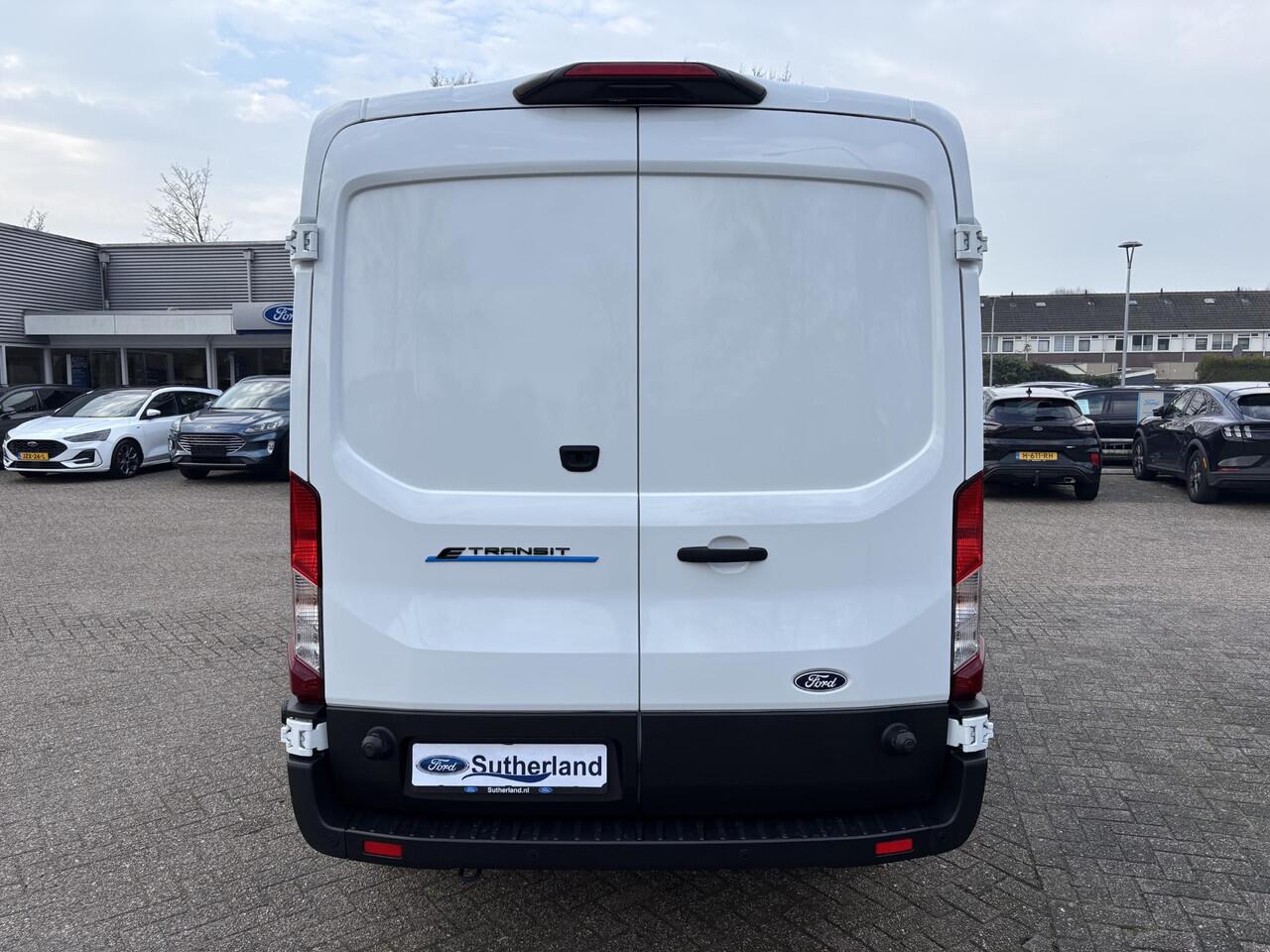 Ford E-Transit 350 L3H2 Trend 68 kWh | SCI | Navigatie | 360 graden camera | Stoelverwarming/Stuurwielverwarming | Adaptive cruise control | Pro Power onboard (stekkervoeding 2,3 kW)