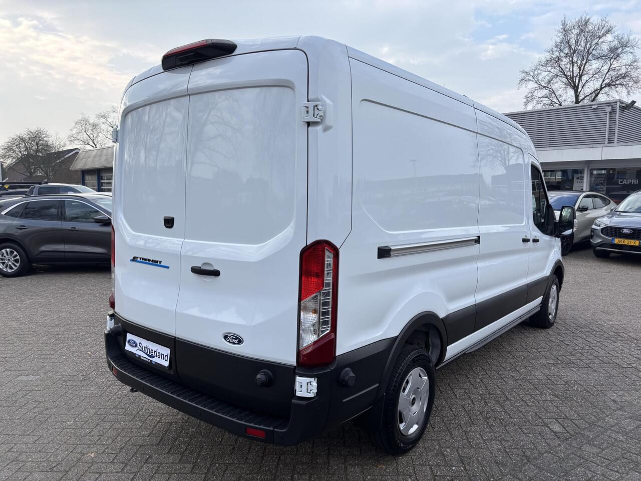 Ford E-Transit 350 L3H2 Trend 68 kWh | SCI | Navigatie | 360 graden camera | Stoelverwarming/Stuurwielverwarming | Adaptive cruise control | Pro Power onboard (stekkervoeding 2,3 kW)