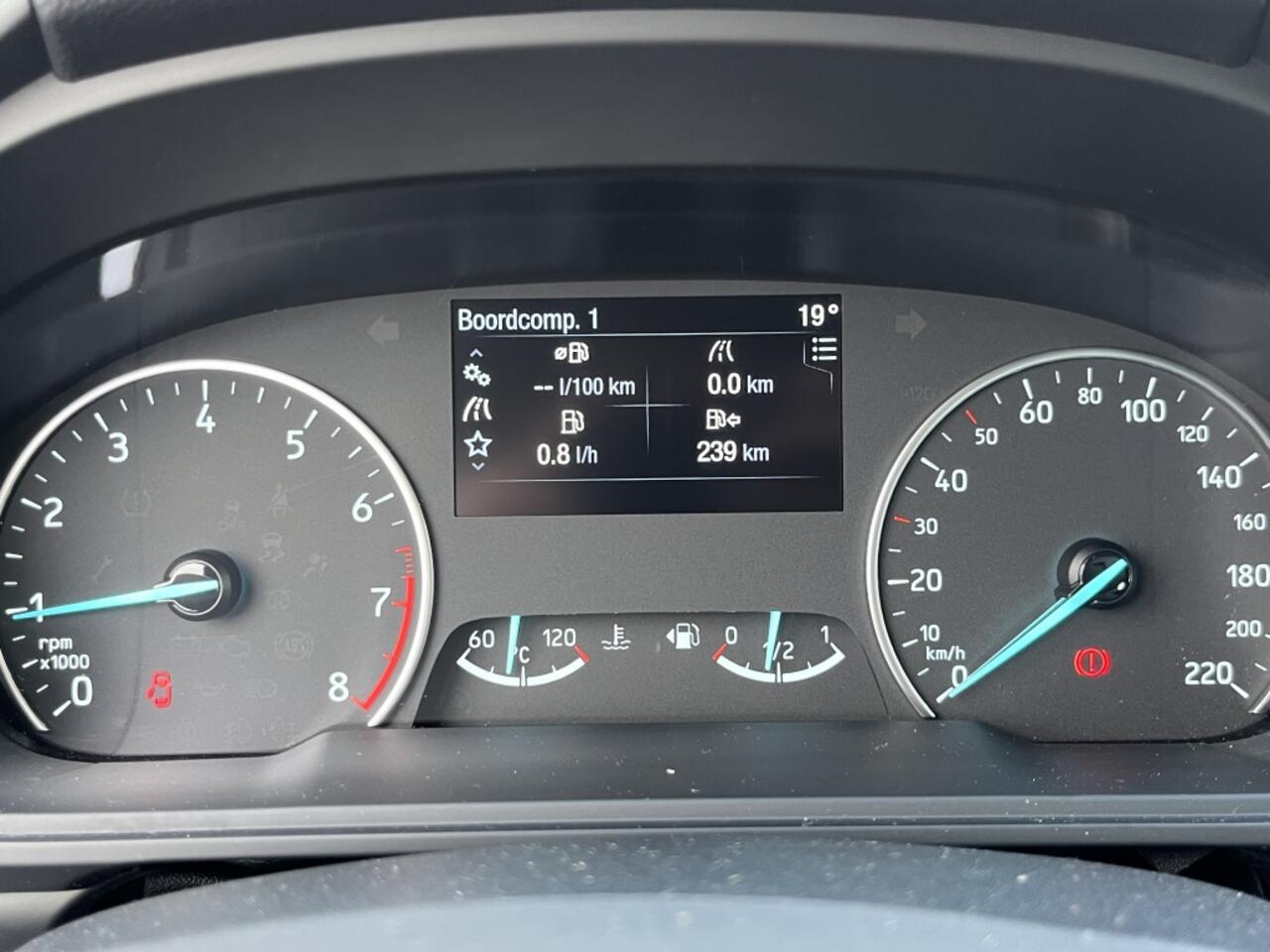 Ford ECOSPORT 1.0 EB Trend Ultim. TREKHAAK/NAVI/CRUISE C.C./DEALERONDERHOUDEN