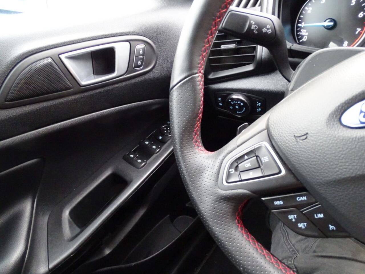 Ford ECOSPORT Ecosprt 131 Pk TITANIUM-53020 Km-Clima-Led-Blth-Carplay Navi-Pdc-Came