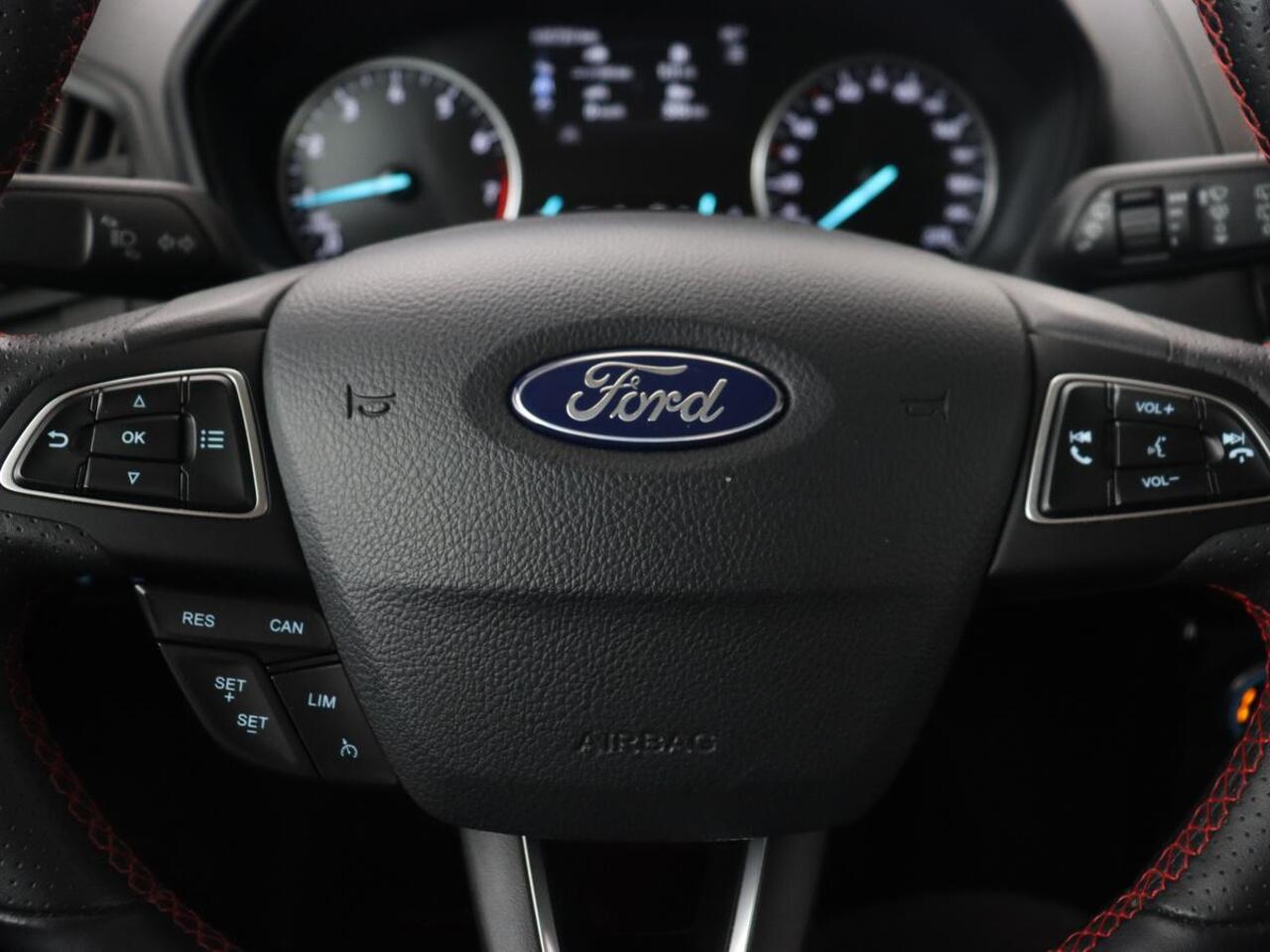 Ford ECOSPORT 1.0 EcoBoost ST-Line | Stoelverwarming | Camera | Carplay | B&O Sound | Navigatie | 18'' | Climate control | Leder/Alcantara | Cruise control | Bluetooth | Keyless