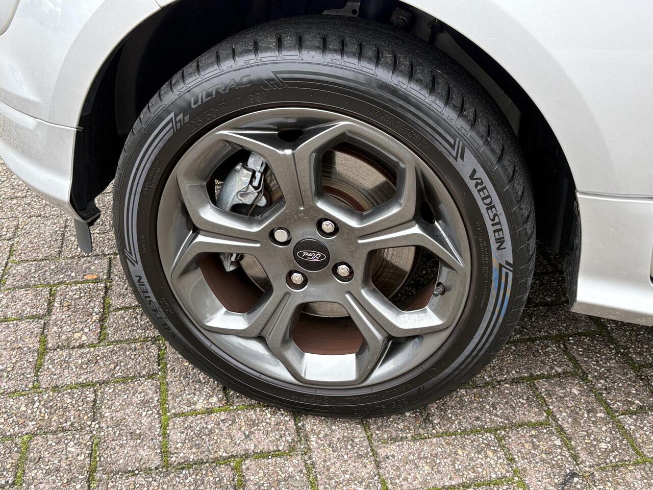 Ford ECOSPORT 1.0 EcoBoost ST-Line 125pk | Open dak | Winter Pack | Navigatie met Bang&Olufsen | Achteruitrijcamera | Dodehoeksensoren | Dealer onderhouden