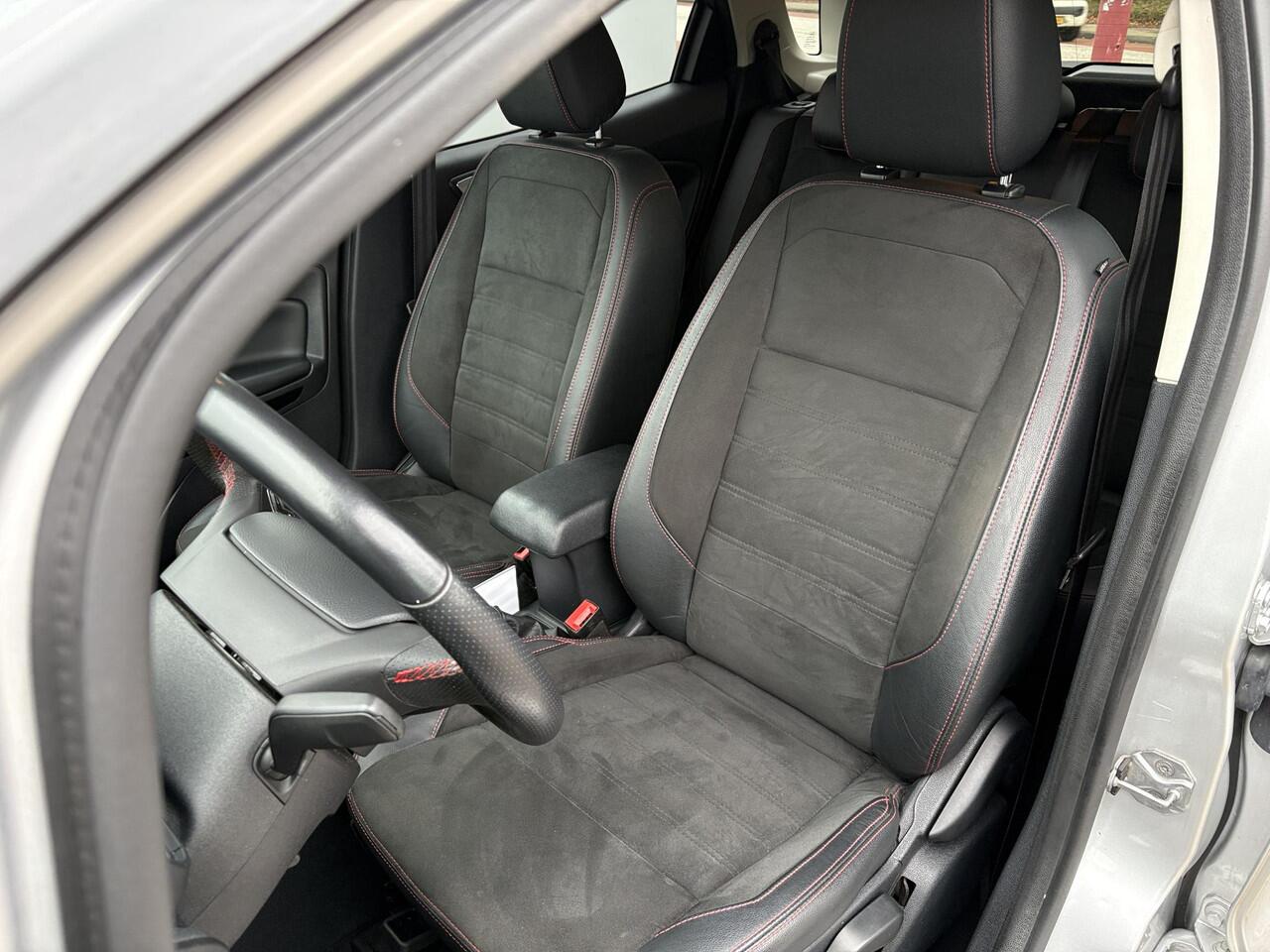 Ford ECOSPORT 1.0 EcoBoost ST-Line 125pk | Open dak | Winter Pack | Navigatie met Bang&Olufsen | Achteruitrijcamera | Dodehoeksensoren | Dealer onderhouden