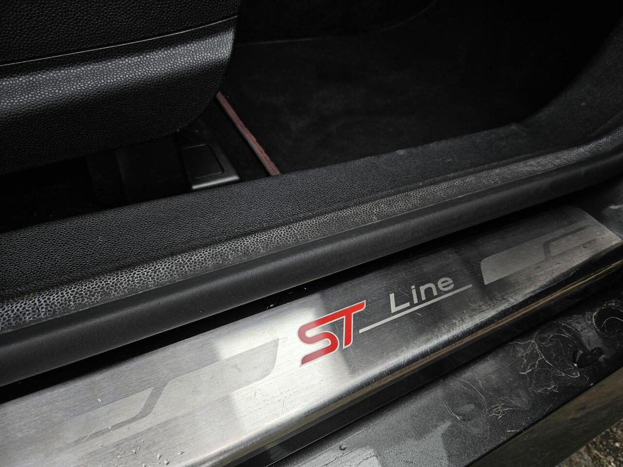 Ford ECOSPORT 1.0 EcoBoost ST-Line | 1e Eigenaar en Org NL auto