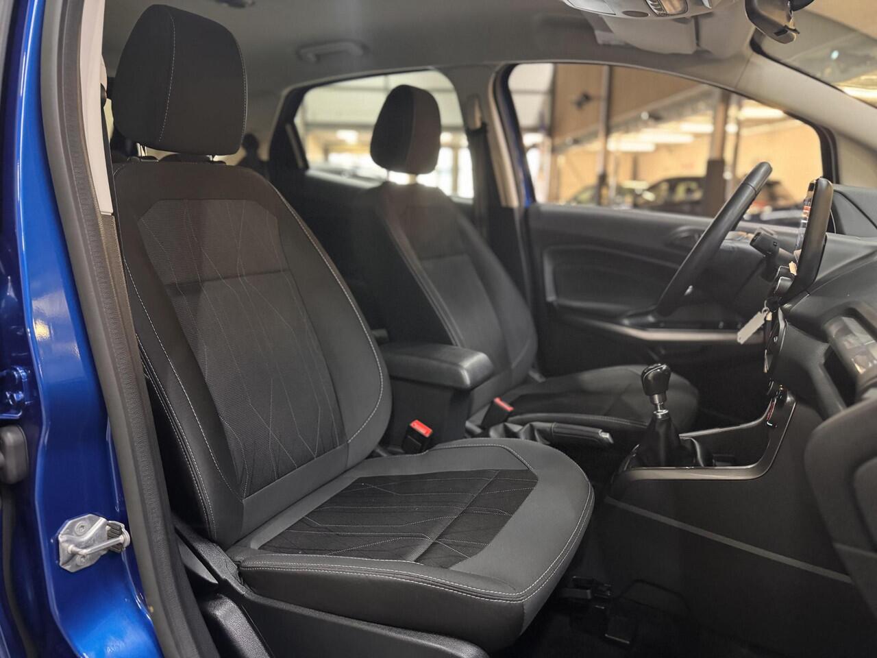 Ford ECOSPORT 125pk Ultimate Navigatie Camera 16" LM velgen Cruise control 1e Eigenaar Dealeronderhouden