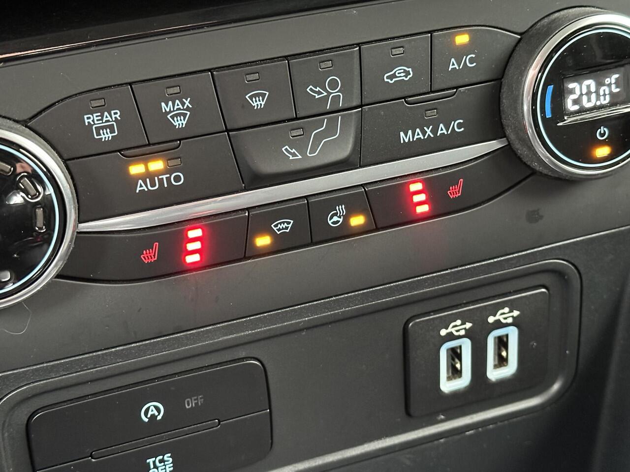 Ford ECOSPORT 1.0 EcoBoost ST-Line | NL Auto/Voll.Historie/Navi/Camera/Winter-Pack/17"/Afn.Trekhaak/Apple CarPlay-Android Auto