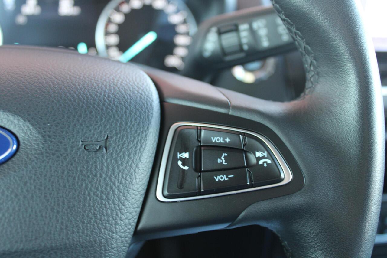 Ford ECOSPORT 1.0 EcoBoost 125 PK Titanium Automaat | 23dkm! | Climate Control | Cruise Control | Navigatie | Privacy Glass