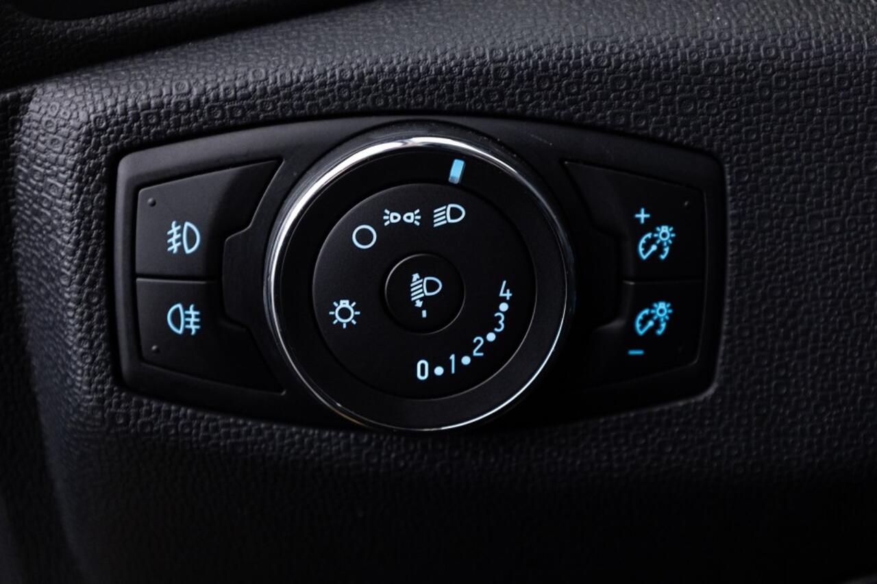 Ford ECOSPORT 1.0 EcoBoost Trend Ultimate | NAVI | AIRCO | VELGEN *BEVRIJDINGSDAG 05 mei OPEN!*