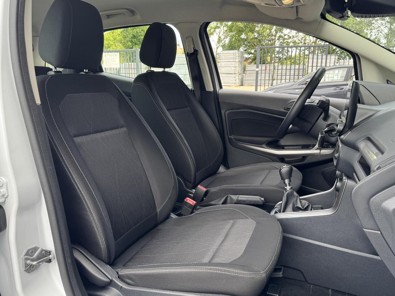 Ford ECOSPORT 1.0 ECOBOOST CONNECTED I APPLE/ANDROID I HOGE INSTAP I AIRCONDITIONING I LICHT METALEN VELGEN