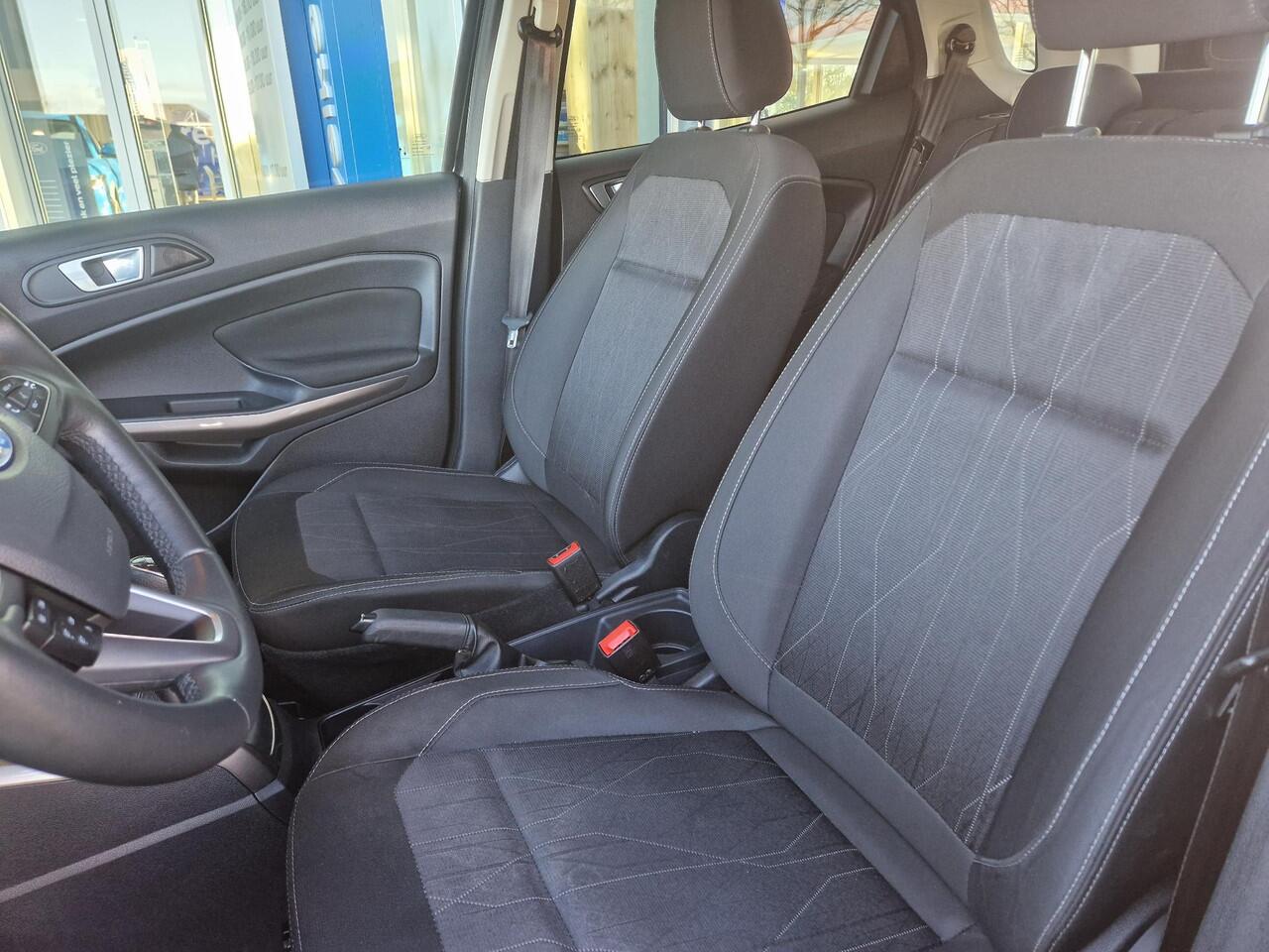 Ford ECOSPORT 1.0 EcoBoost Connected | Bellen voor bezichtiging | Nette auto | Airco | Bluetooth | Google maps / Android Auto | Licht metaal | Cruise control | Led dagrijverlichting