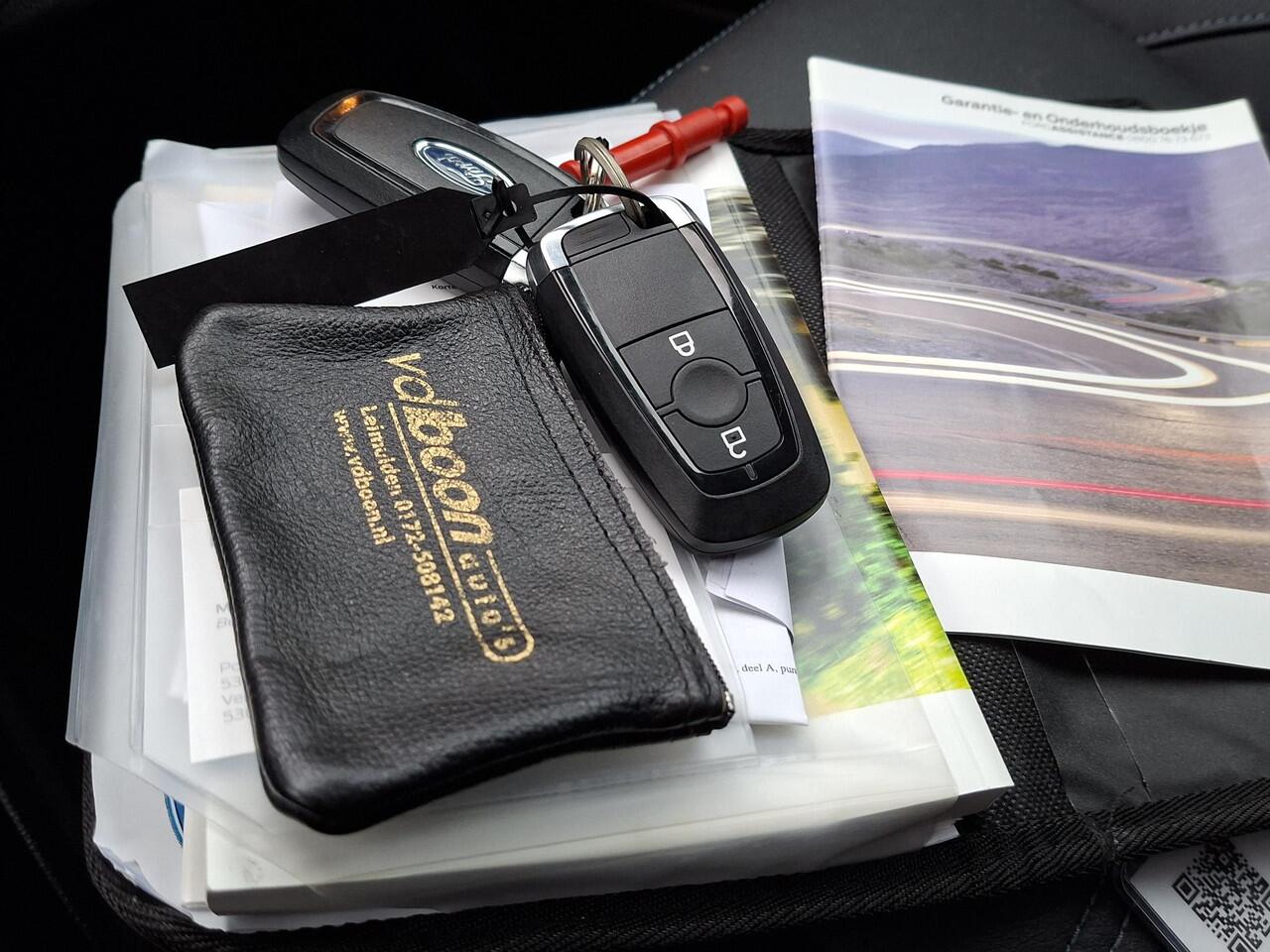 Ford ECOSPORT 1.0 EcoBoost Active WINTER PACK | PDC v/a | rijklaarprijs!!