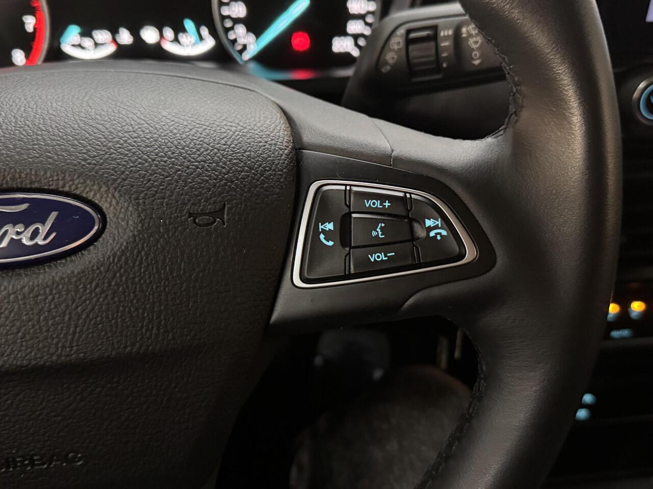 Ford ECOSPORT 125pk Titanium Climat Cruise Half Leer Apple Carplay Parkeersensor Reservewiel Dealeronderhouden
