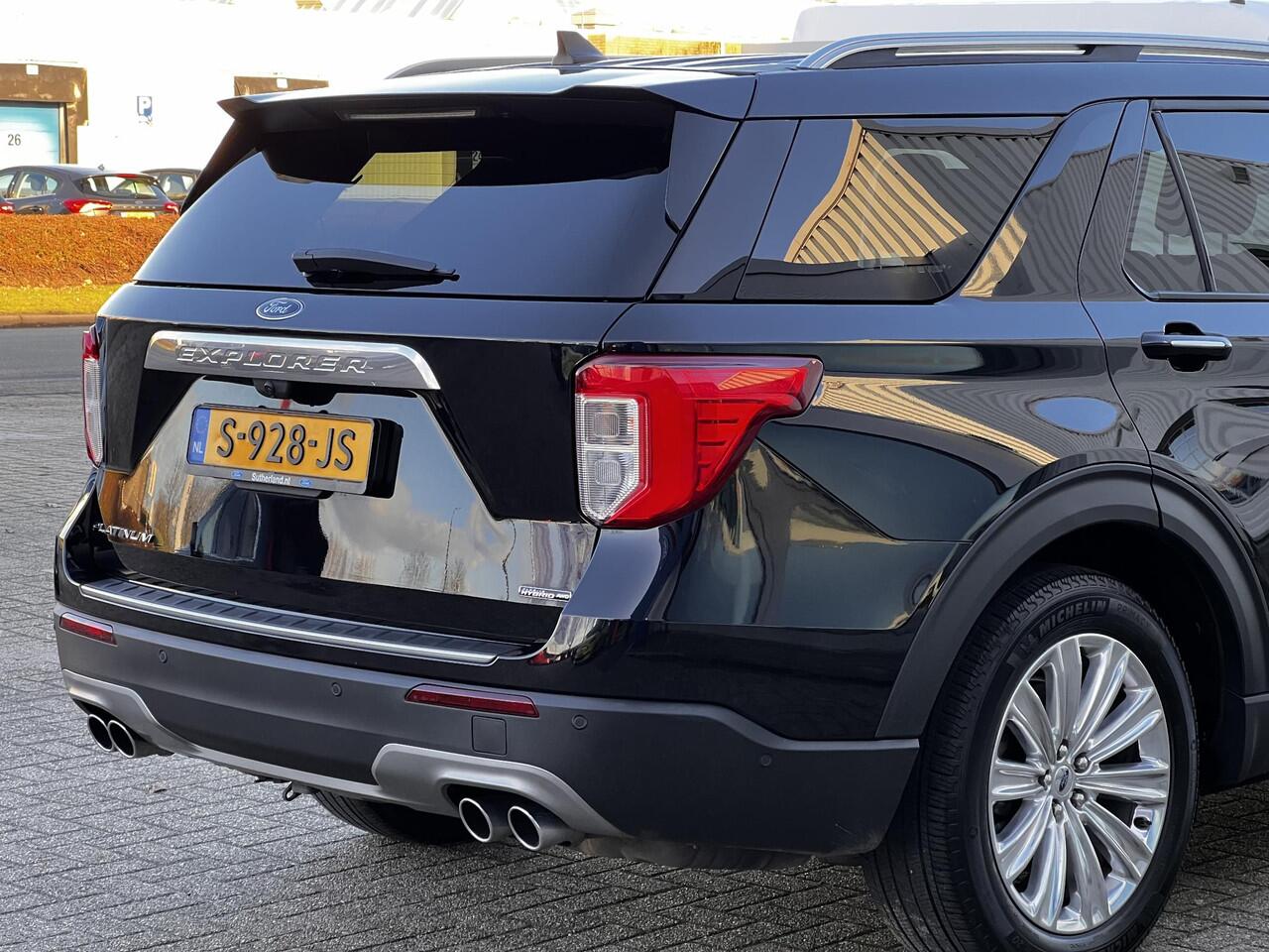 Ford EXPLORER 3.0 V6 EcoBoost PHEV Platinum | Panoramadak | Winter Pack | Afneembare Trekhaak