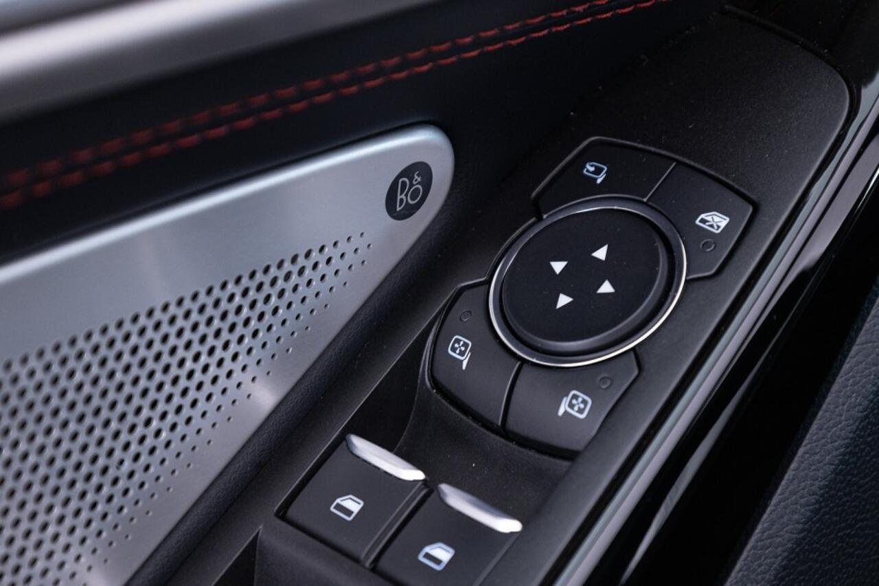 Ford EXPLORER 3.0 V6 Ecoboost PHEV ST-Line | 7-Persoons | B&O | STOEL VENTILATIE