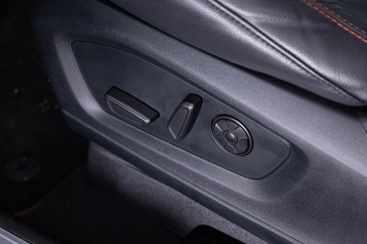 Ford EXPLORER 3.0 V6 Ecoboost PHEV ST-Line | 7-Persoons | B&O | STOEL VENTILATIE