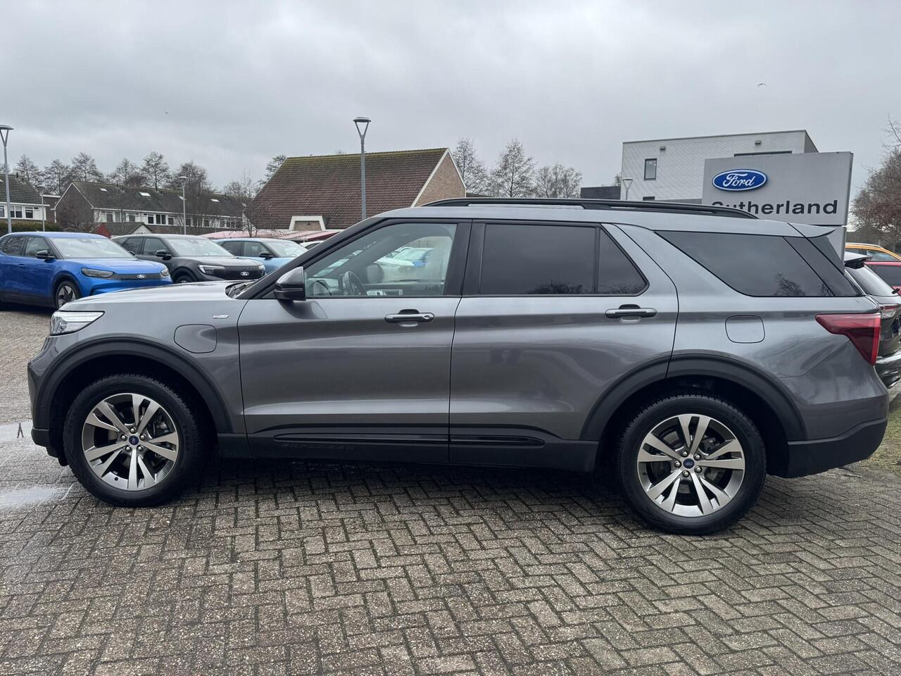 Ford EXPLORER 3.0 V6 EcoBoost PHEV ST-Line 456pk 7 pers | Panoramadak | Adaptieve Cruise | Stoelverwarming | Full Leder | B&O Audio | 360 graden Camera's | Dealer onderhouden