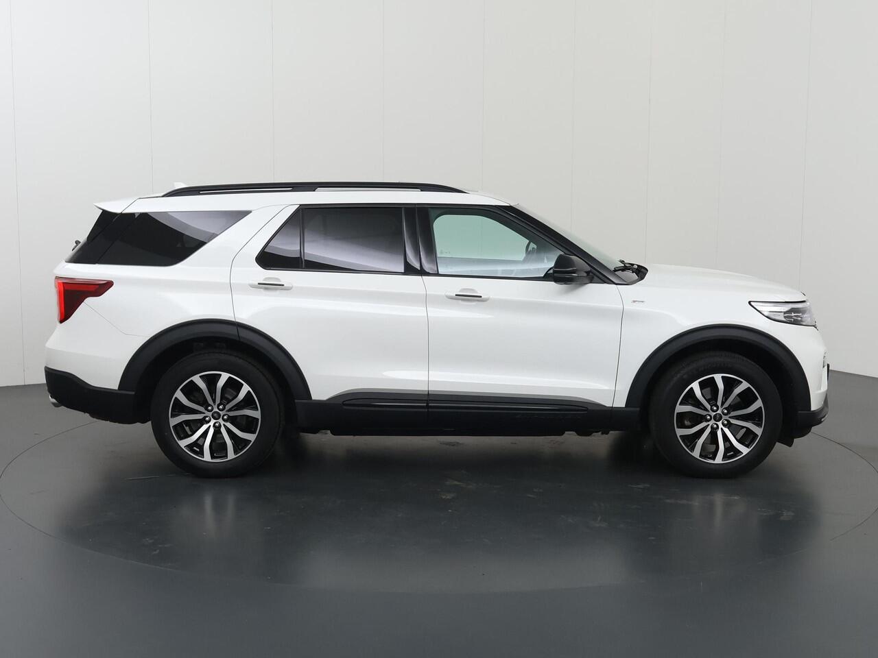 Ford EXPLORER 3.0 V6 EcoBoost PHEV ST-Line | SOH 89,7% | Panoramadak | B&O | Cruise Control Adaptief | Lederen Interieur | 360° Camera | Winterpakket | Stoelventilatie voor | Apple Carplay/Android Auto |