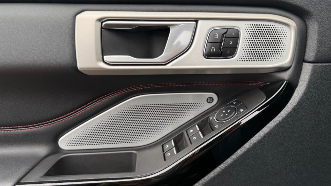 Ford EXPLORER 3.0 V6 EB PHEV ST-LINE / SMOKE PACK / TREKHAAK / RODE REMKLAUWEN