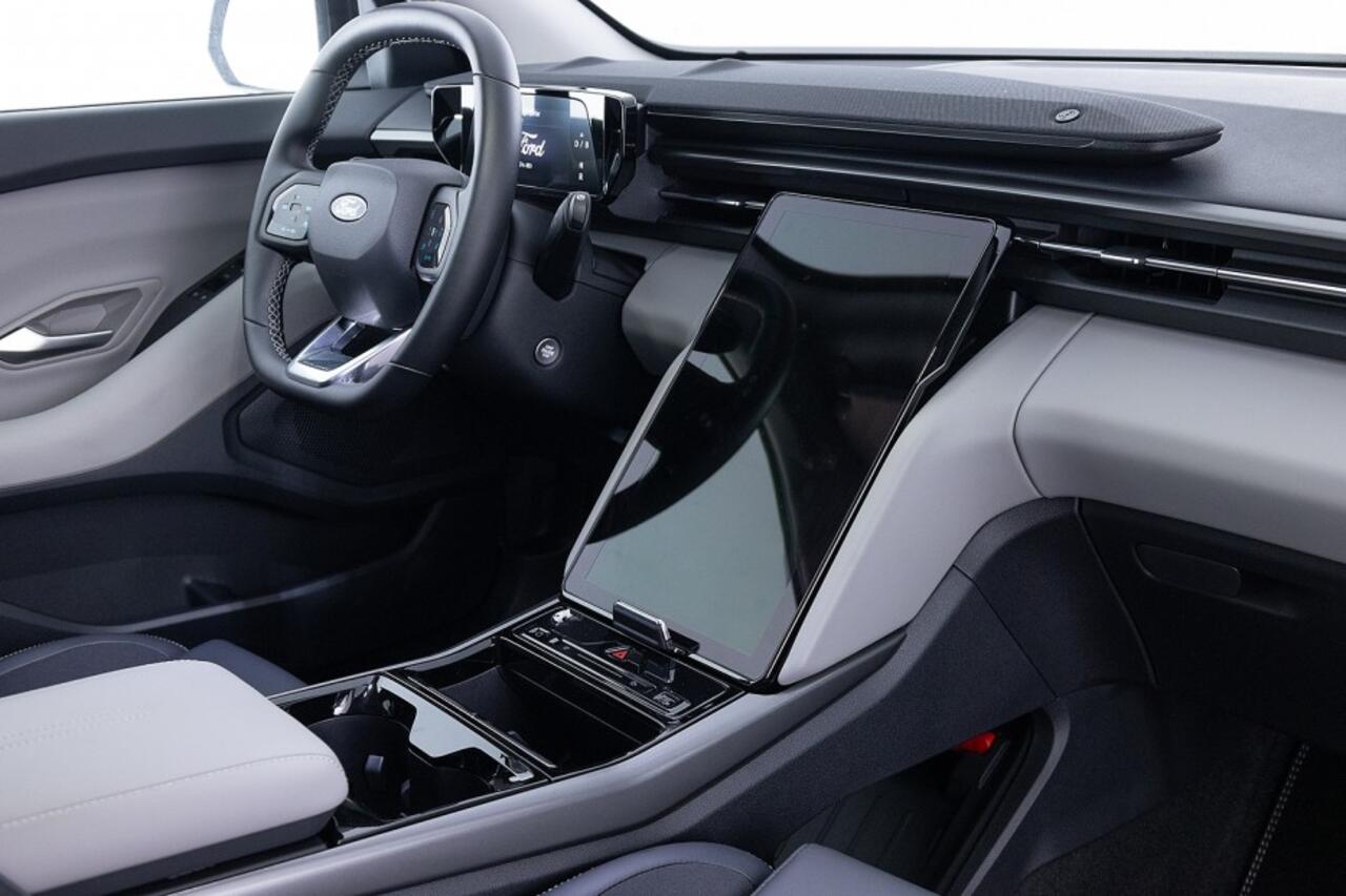 Ford EXPLORER EV Extended Range RDW 77 kWh 286PK | 360 Camera | Head Up | NAVI | Full LED