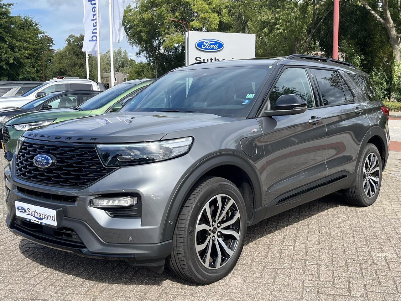 Ford EXPLORER 3.0 V6 EcoBoost PHEV ST-Line 457pk | Full LED | Adaptieve Cruise | Panorama Dak | Trekhaak afneembaar | 2.500kg Trekgewicht | Verlengde fabrieks garantie tot 12-2028