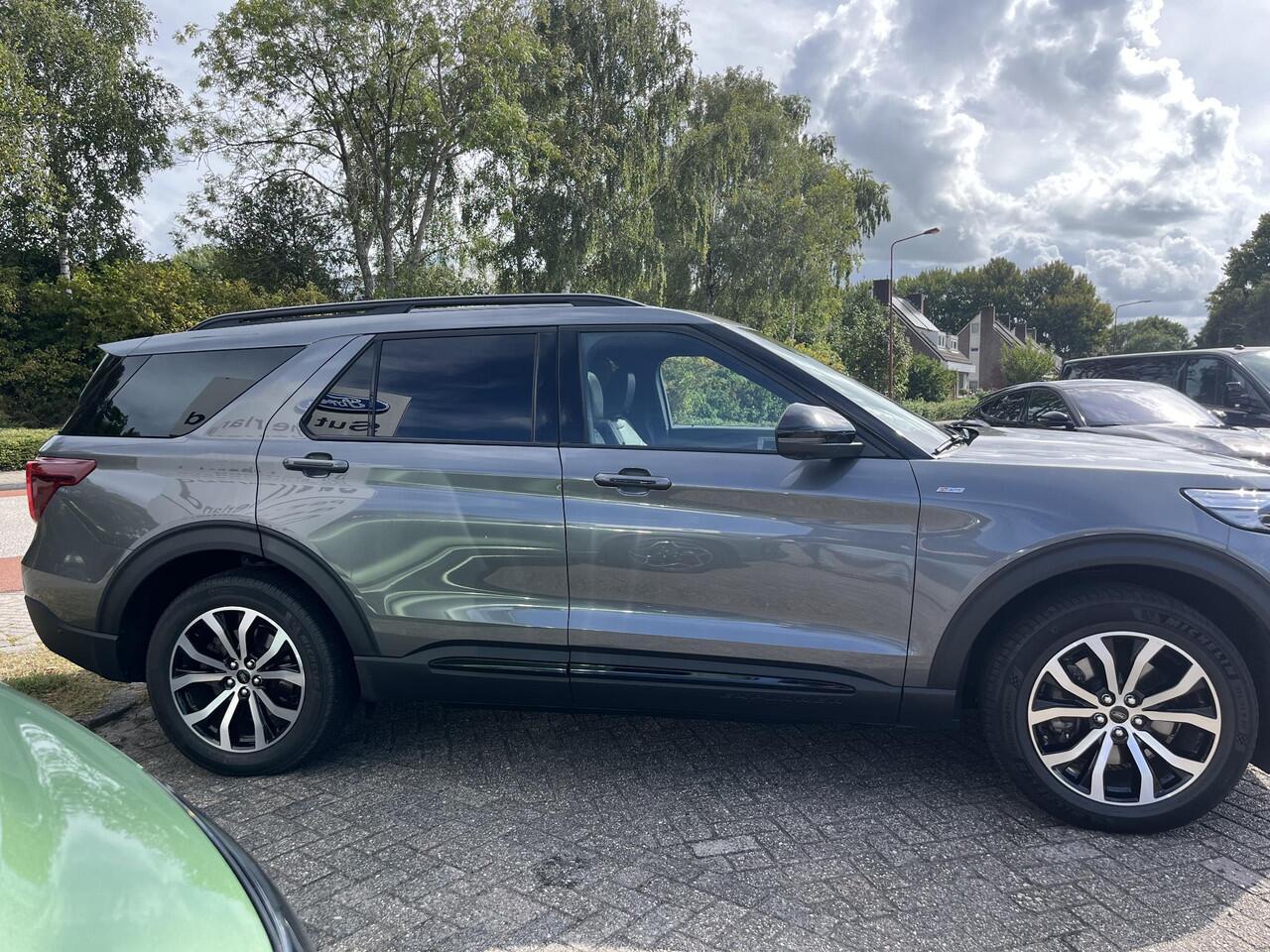 Ford EXPLORER 3.0 V6 EcoBoost PHEV ST-Line 457pk | Full LED | Adaptieve Cruise | Panorama Dak | Trekhaak afneembaar | 2.500kg Trekgewicht | Verlengde fabrieks garantie tot 12-2028