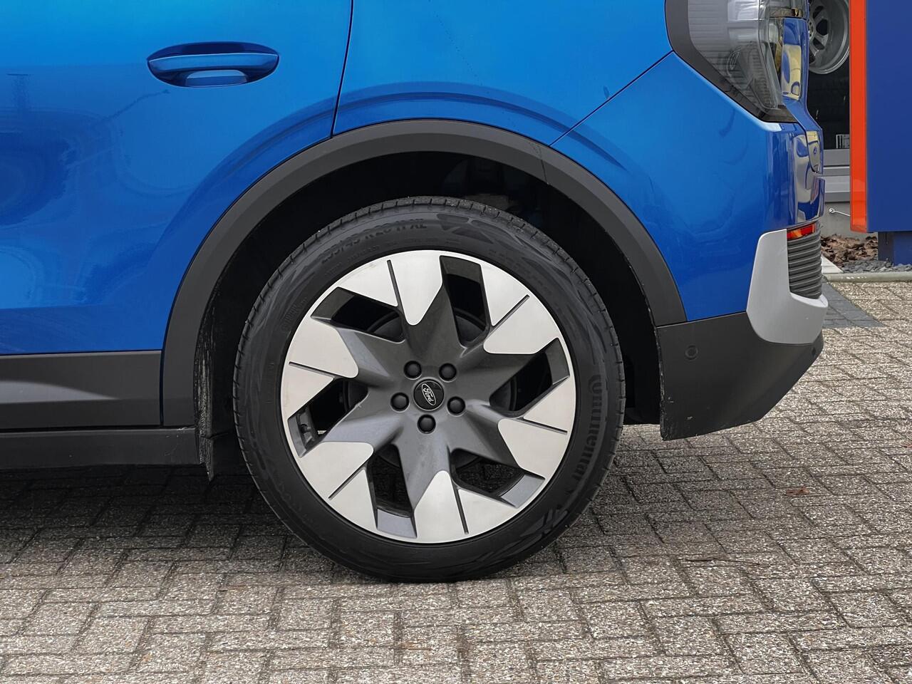 Ford EXPLORER Premium Extended Range RWD 77 kWh 286pk | Panorama Dak | Driver assistance Pack | Trekhaak wegklapbaar | AGR stoelen