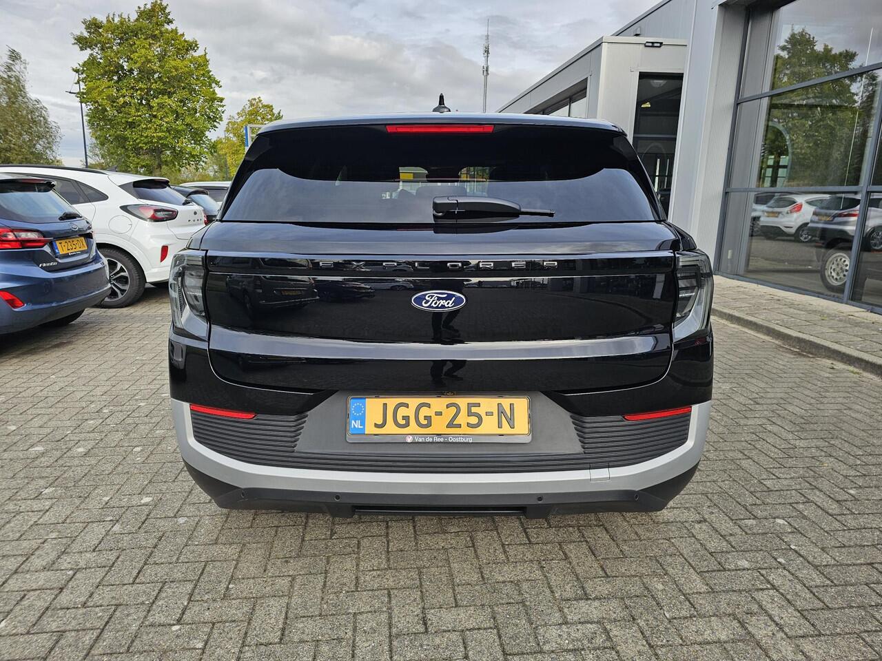 Ford EXPLORER Premium Extended Range RWD 77 kWh Panoramadak - Warmtepomp - 602 km bereik WLPT