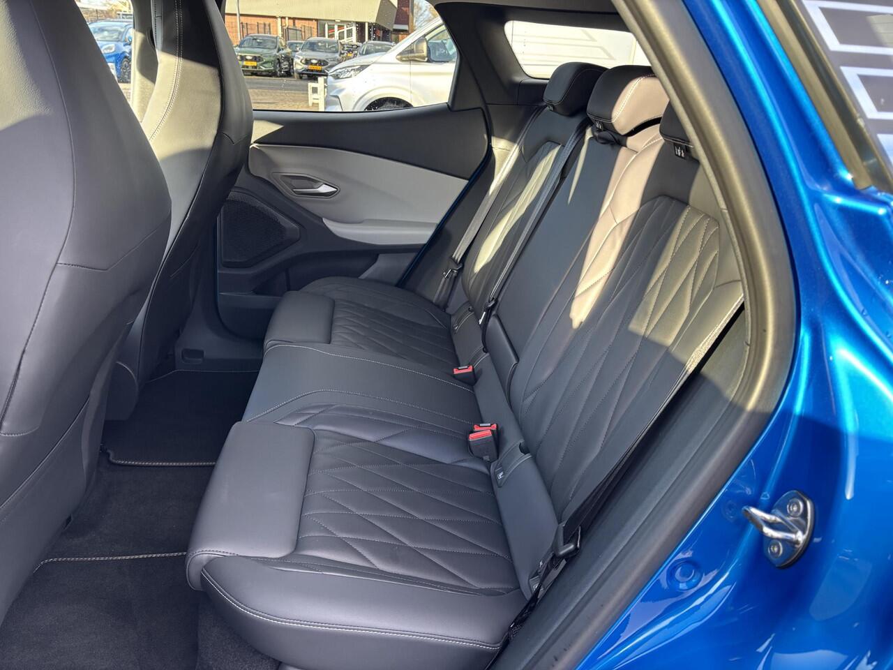 Ford EXPLORER Premium Extended Range RWD 77 kWh 286pk | Driver Assistance Pack | 21 inch Licht metalen Velgen