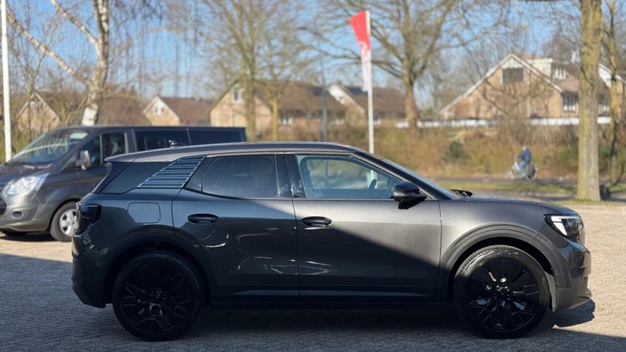 Ford EXPLORER PREMIUM AWD 79kwh FULL OPTIONS! BLACK PACK