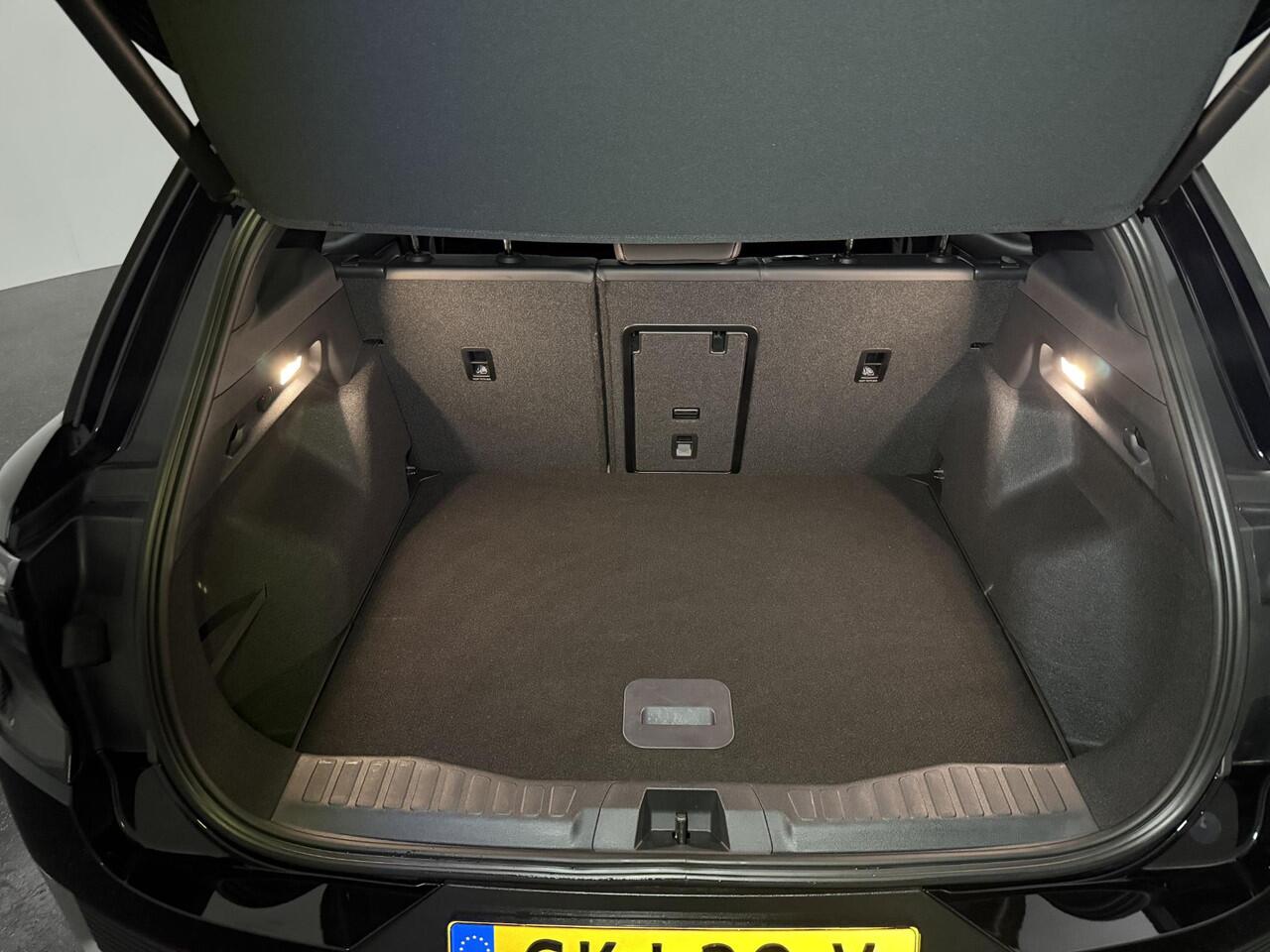 Ford EXPLORER Premium Extended Range RWD 77 kWh 286 PK | Driver Assistance Pack | Panoramadak | Ex-Demo