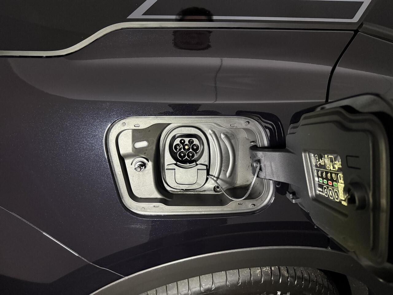 Ford EXPLORER Premium Extended Range RWD 77 kWh 286 PK | Driver Assistance Pack | Panoramadak | Ex-Demo