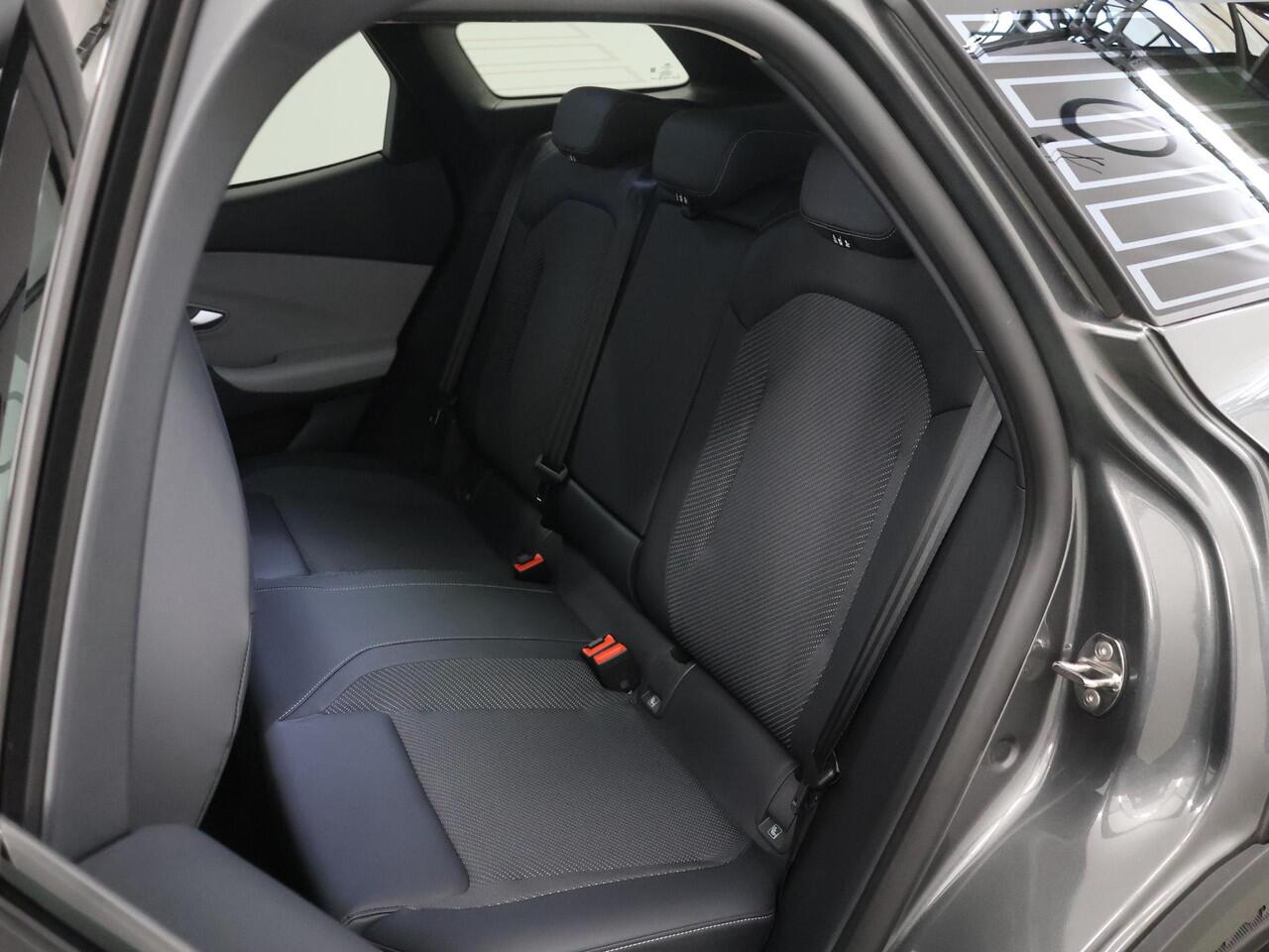 Ford EXPLORER Limited Edition Extended Range RWD 79 kWh | Winterpakket | Cruise Control Adaptief | Navigatie | Parkeercamera |