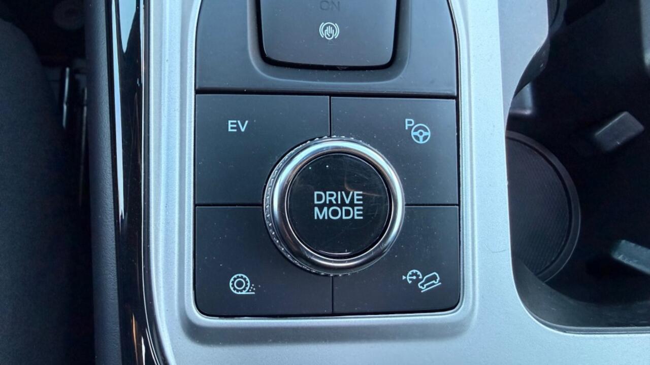 Ford EXPLORER 3.0 V6 EB PHEV ST-LINE / ARMY EDITION / 20inch