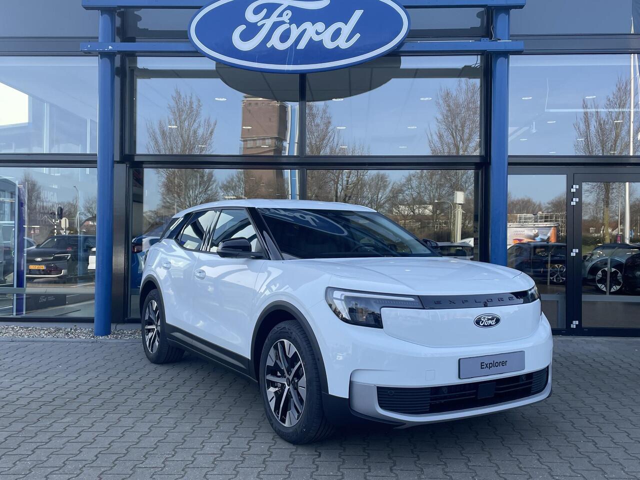 Ford EXPLORER Extended Range RWD 77 kWh | Direct Leverbaar! | NU ¤ 2000,- Voordeel+ gratis Warmtepomp! | AGR Comfort stoelen | Elektrisch wegklapbare trekhaak |
