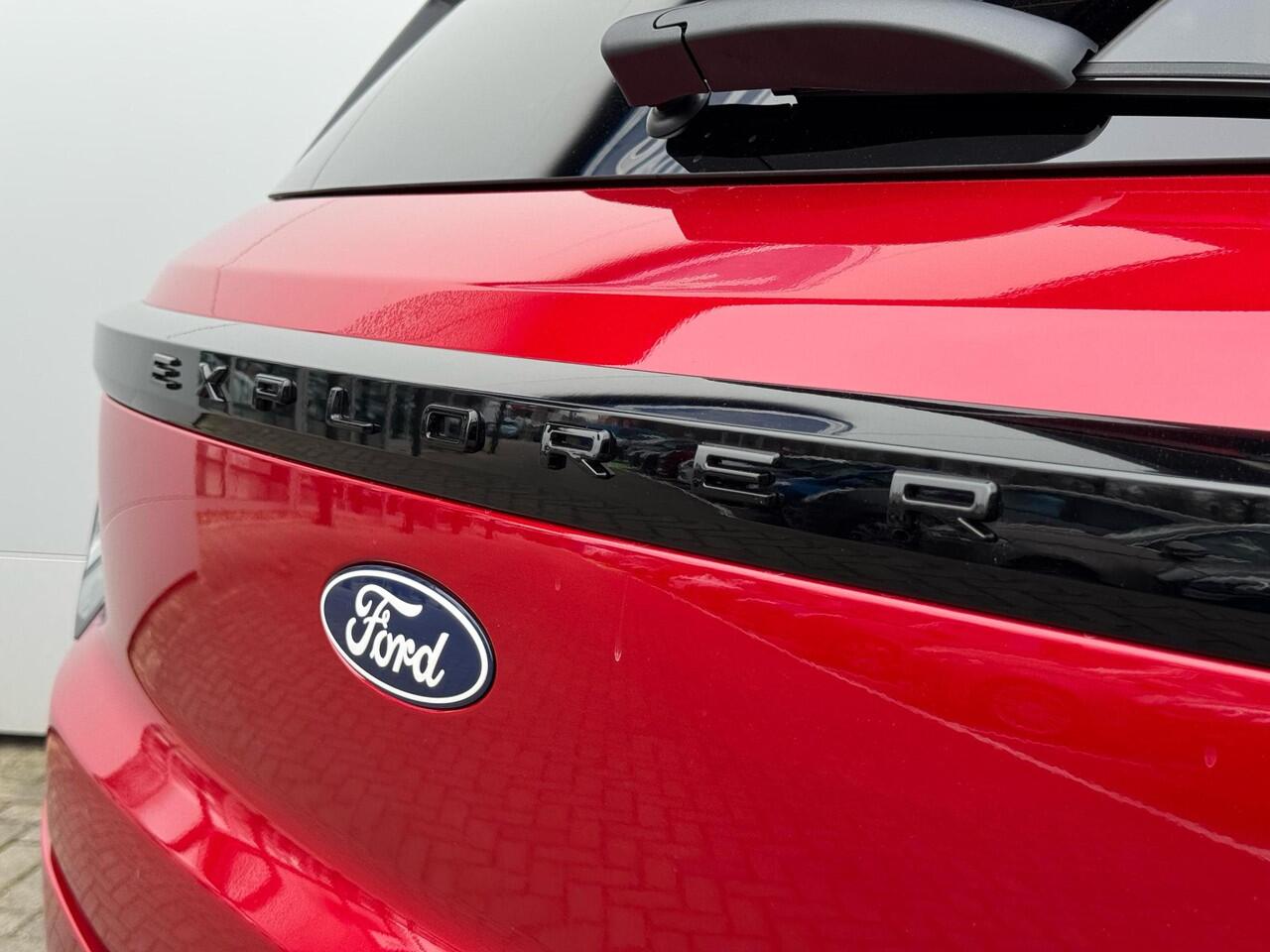 Ford EXPLORER Premium Extended Range RWD 77 kWh | Glazen dak | 21 Inch | Head-up display | 360 graden camera | Matrix verlichting | B&O Sound |