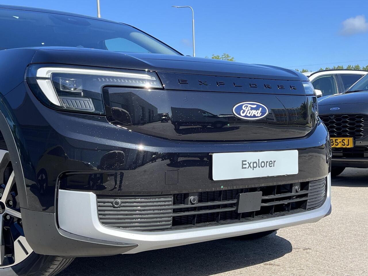 Ford EXPLORER Extended Range RWD 77 kWh Ford Voorraad | Zuid | Adaptieve cruise control | Stuurwiel verwarming | stoelverwarming | Achteruitrijcamera