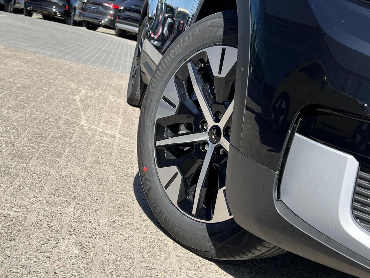 Ford EXPLORER Extended Range RWD 77 kWh Ford Voorraad | Zuid | Adaptieve cruise control | Stuurwiel verwarming | stoelverwarming | Achteruitrijcamera