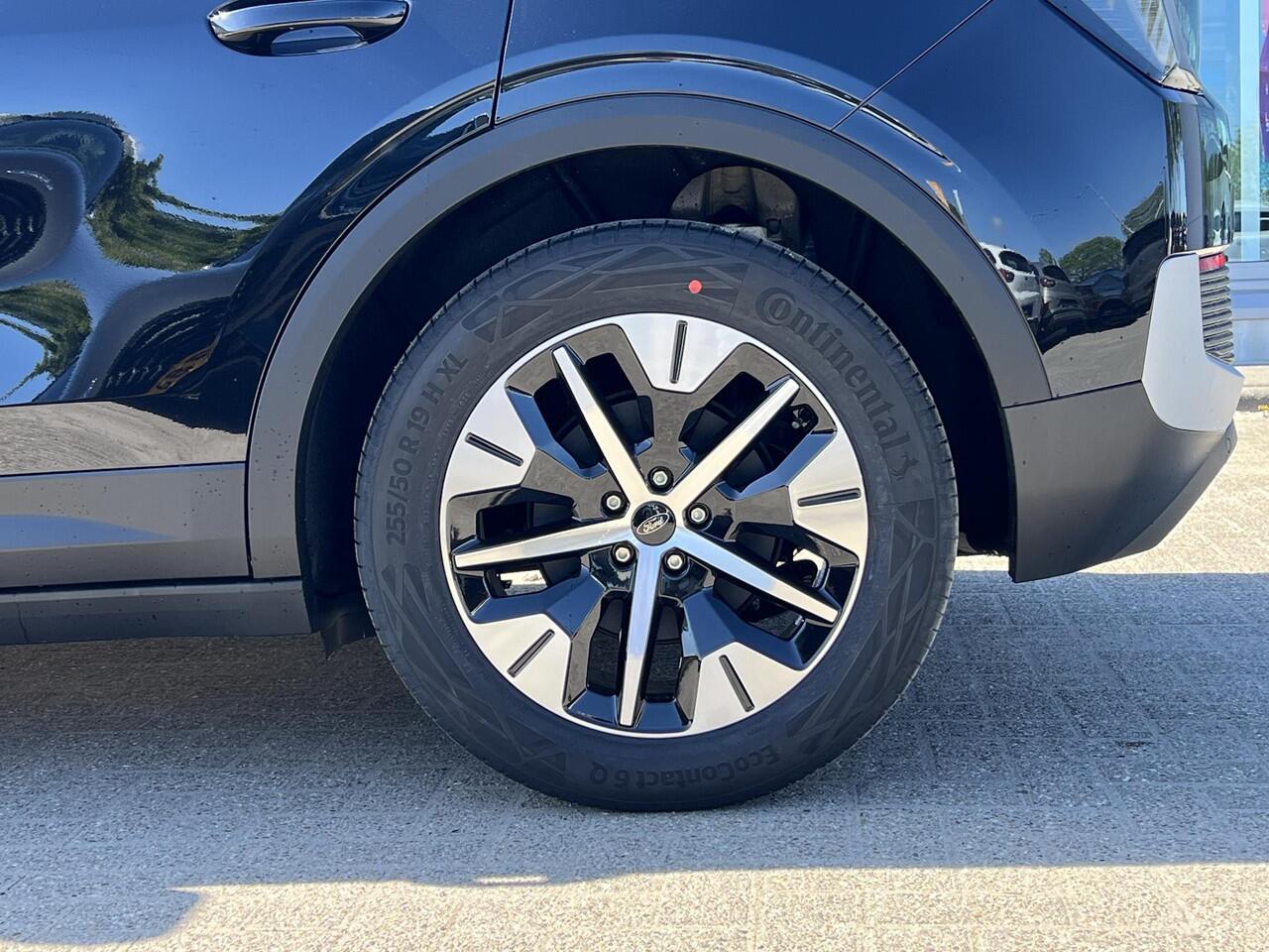 Ford EXPLORER Extended Range RWD 77 kWh Ford Voorraad | Zuid | Adaptieve cruise control | Stuurwiel verwarming | stoelverwarming | Achteruitrijcamera