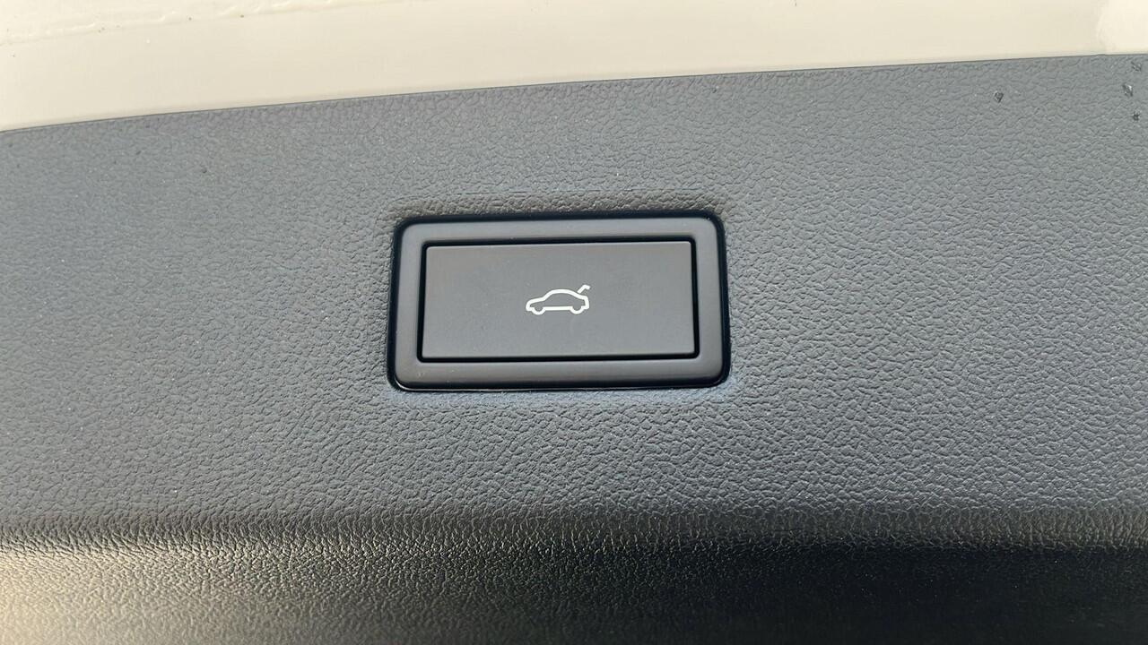 Ford EXPLORER Extended Range RWD 77 kWh zuid | 286pk | Driver Assistance Pack | Wegklapbare Trekhaak | Ford Voorraad