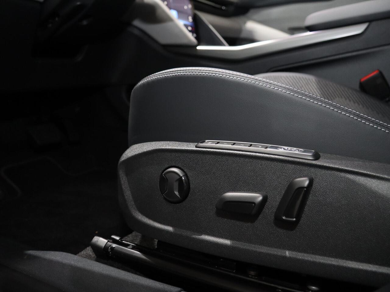 Ford EXPLORER Extended Range RWD 77 kWh Cargo | Apple Carplay | Stoelmassage | 602 KM WLTP | Driver Assistance Pack | Stoel en Stuurwiel verwarming |