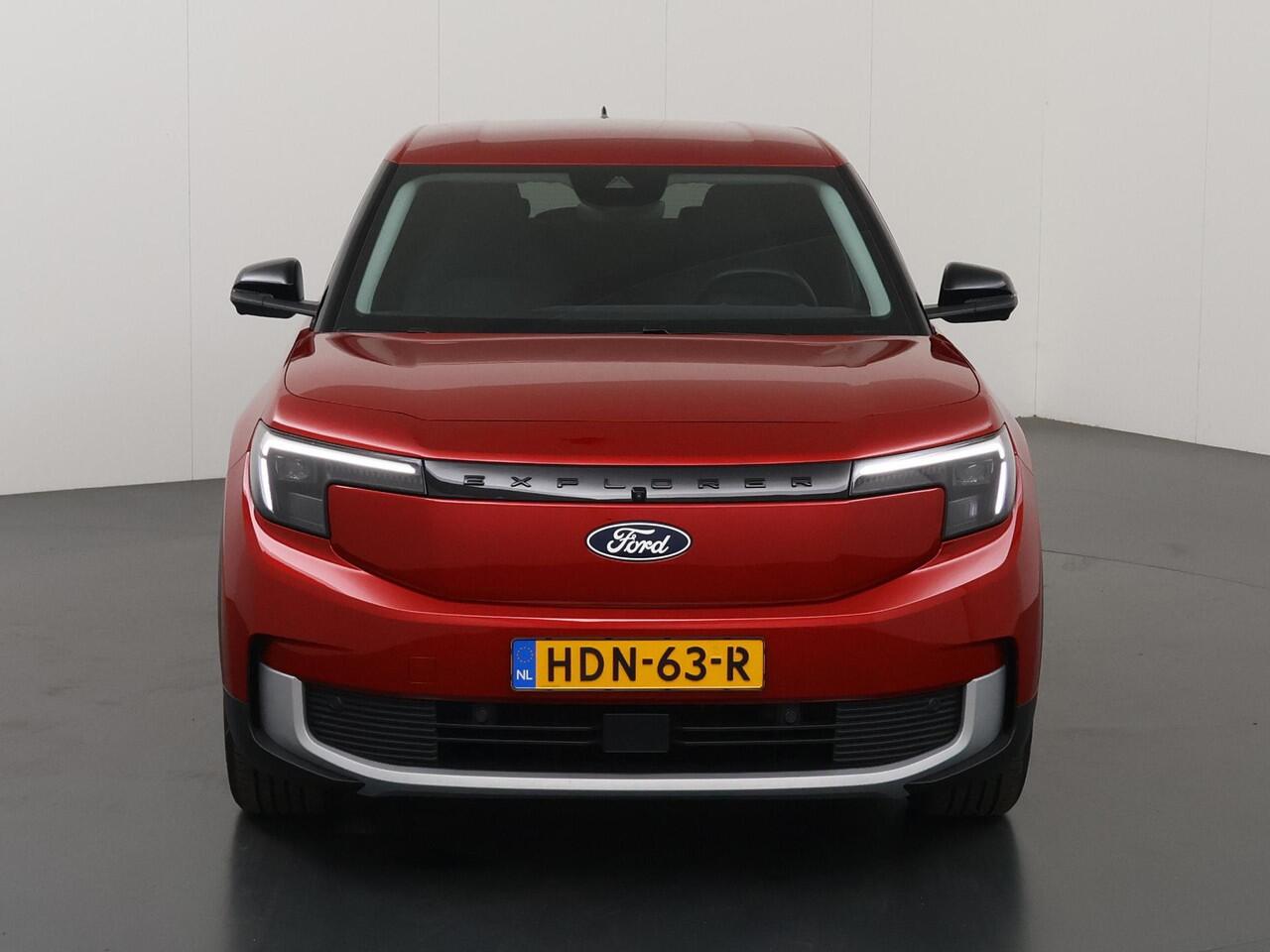 Ford EXPLORER Extended Range RWD 77 kWh | Head-Up | Parkeercamera 360° | Elektr. Achterklep | Navigatie | Stoel/Stuurverwarming |