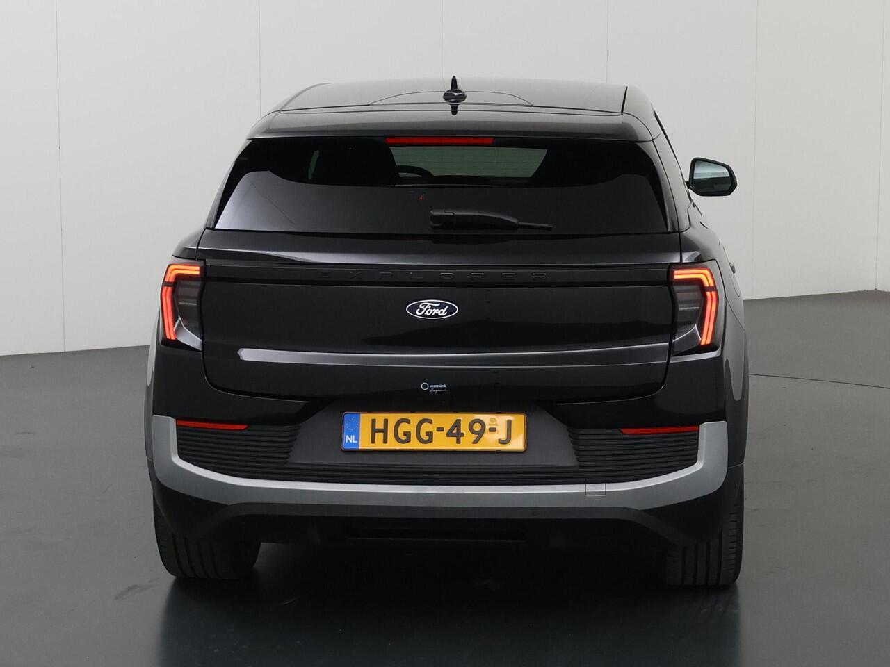 Ford EXPLORER Premium Extended Range RWD 77 kWh | Trekhaak | Panoramadak | Head-Up | 360° Camera | Matrix Led | Navigatie |