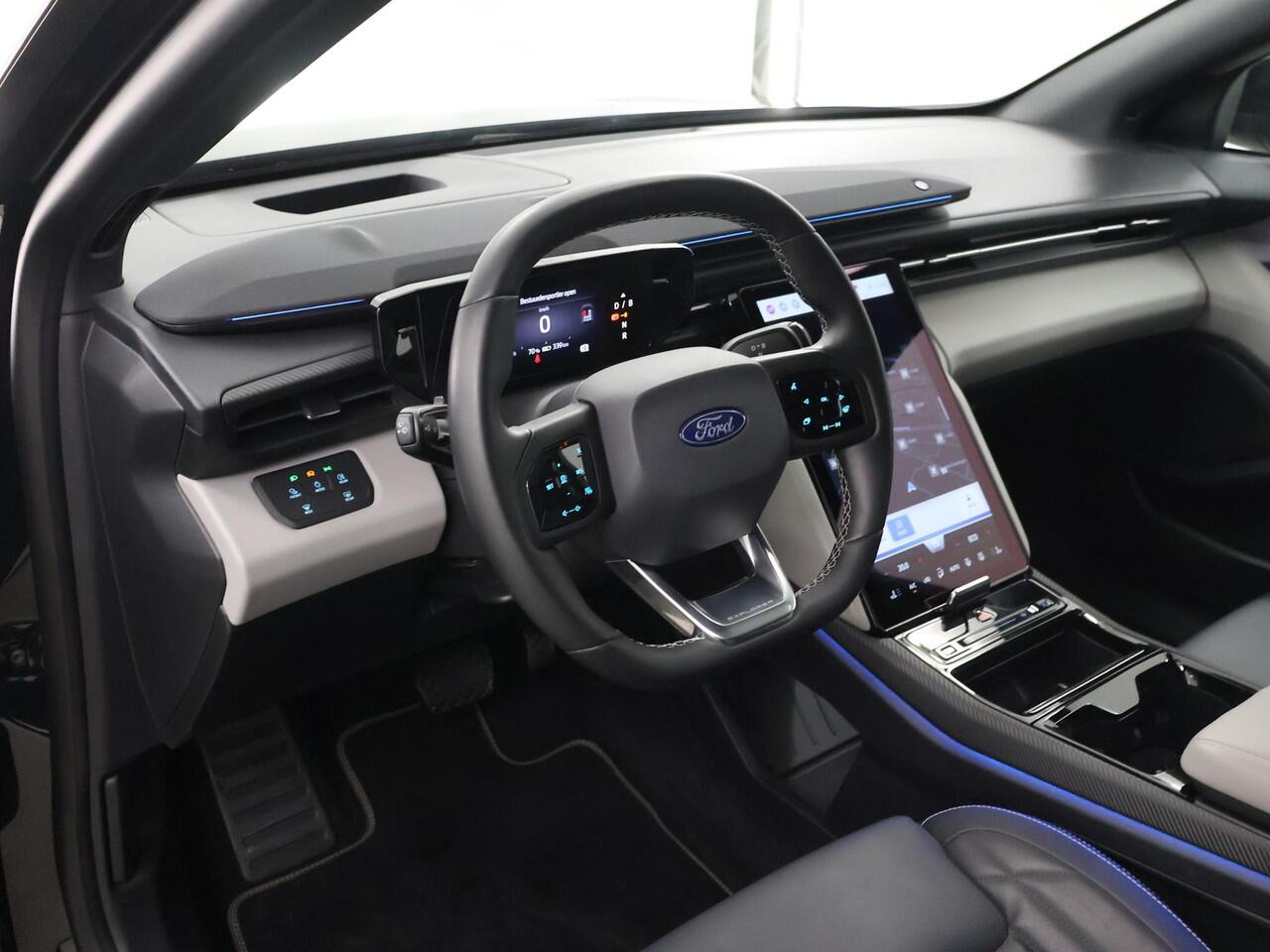 Ford EXPLORER Premium Extended Range RWD 77 kWh | Trekhaak | Panoramadak | Head-Up | 360° Camera | Matrix Led | Navigatie |