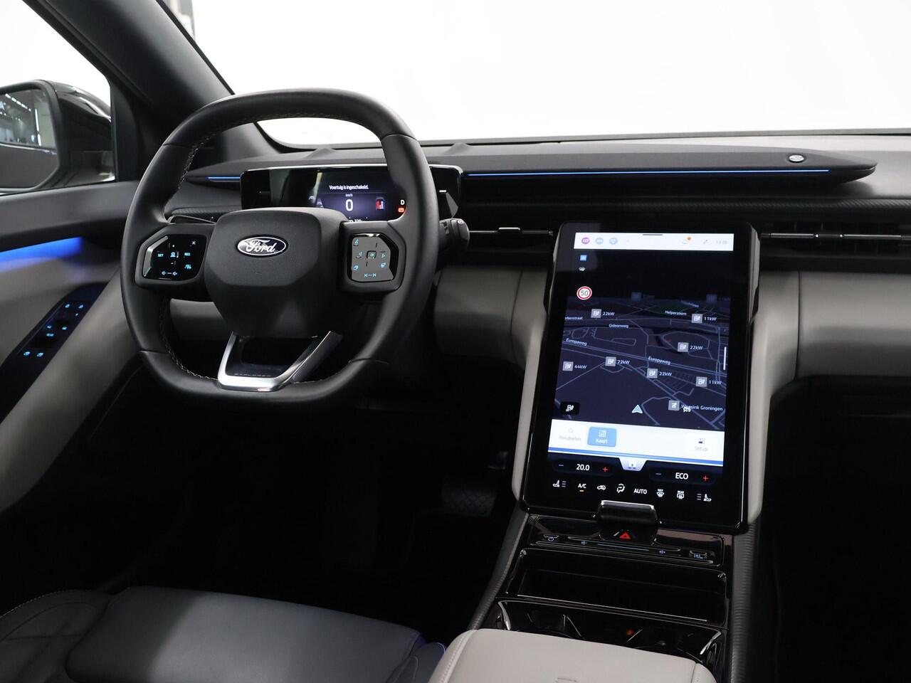 Ford EXPLORER Premium Extended Range RWD 77 kWh | Trekhaak | Panoramadak | Head-Up | 360° Camera | Matrix Led | Navigatie |