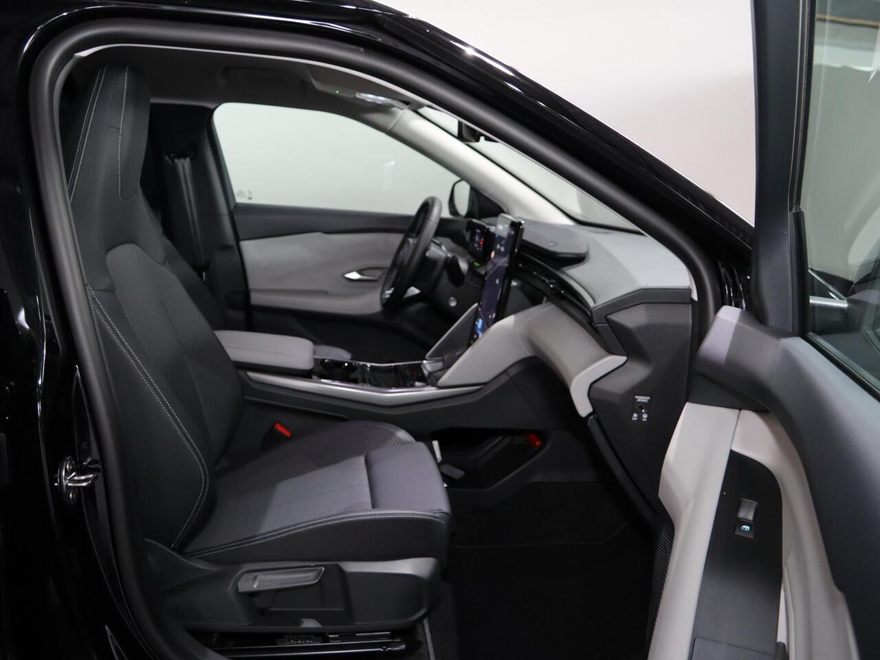 Ford EXPLORER Extended Range RWD 77 kWh Cargo | Apple Carplay | Stoelmassage | 602 KM WLTP | Driver Assistance Pack | Stoel en Stuurwiel verwarming |